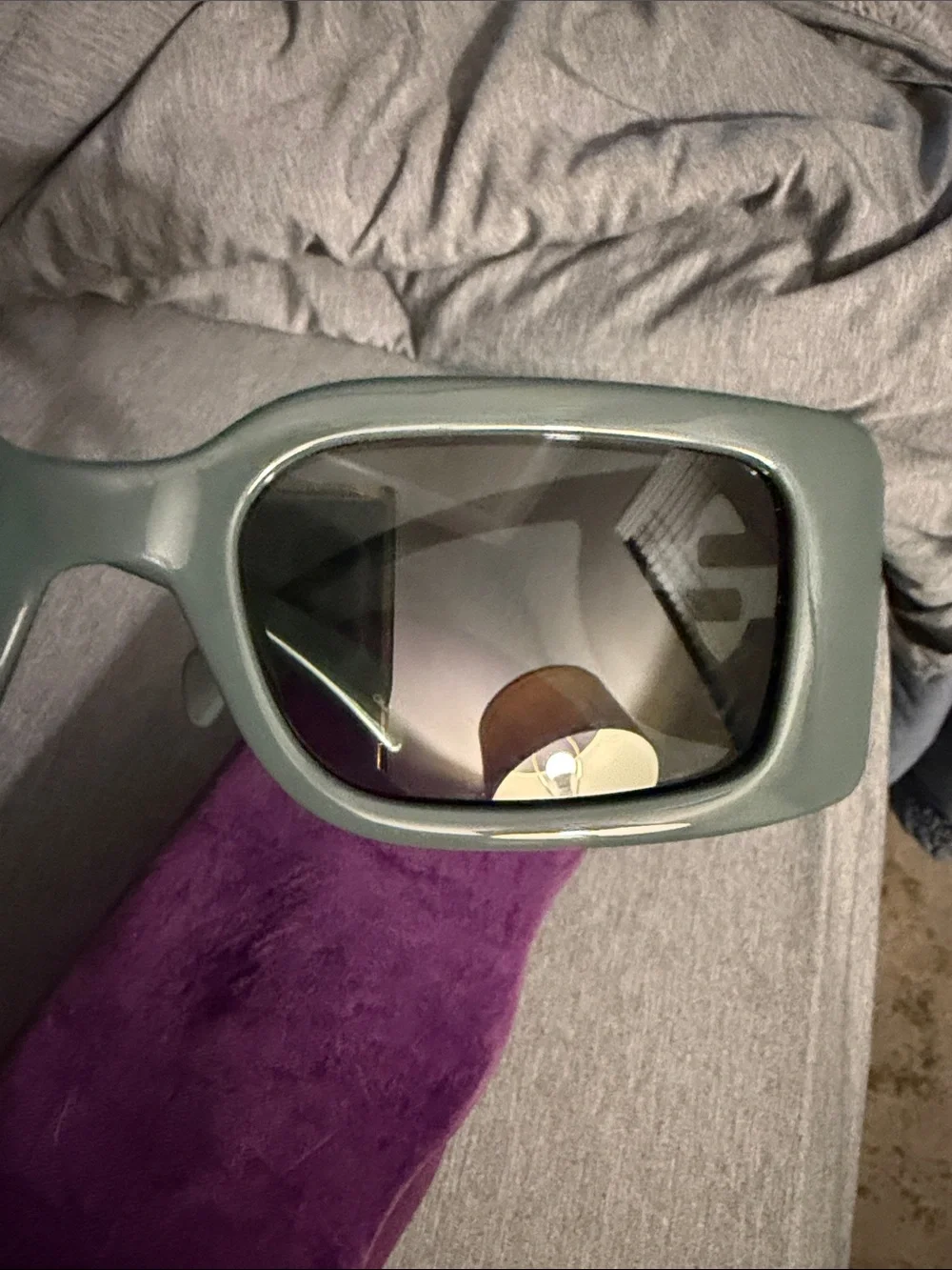 Gucci women’s Rectangular Sunglasses in Gray